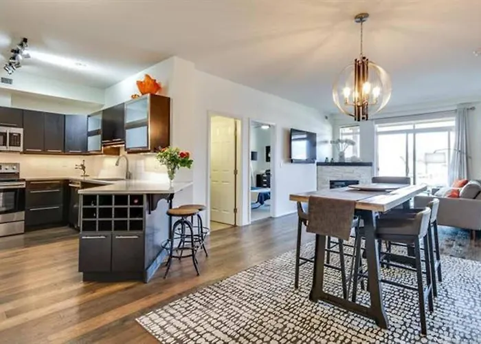 Tranquil Waterfront Condo