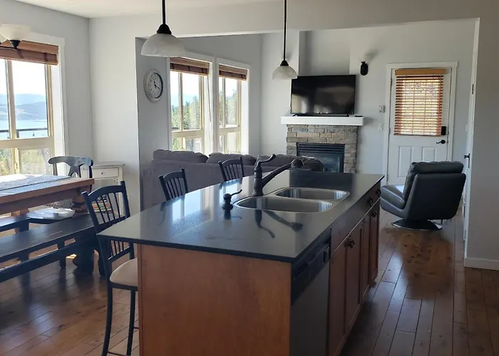 La Casa Lakeside Resort - Amazing Panoramic View Lakeside House With Pools, Hot Tubs & More!